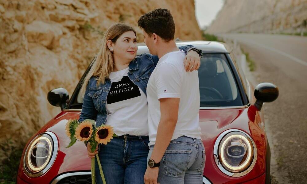 Kenali 5 Tanda Cewek, Benci Tapi Cinta?